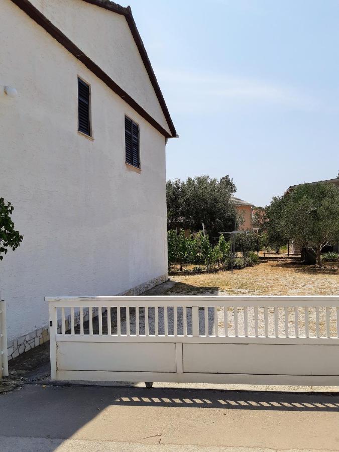 Dalmatino Apartmani ヴィル エクステリア 写真